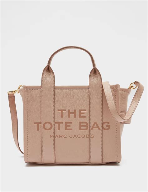 marc jacobs tote bag keychain